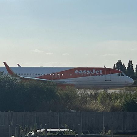 Southend Airport Bed & Breakfast Rochford Εξωτερικό φωτογραφία
