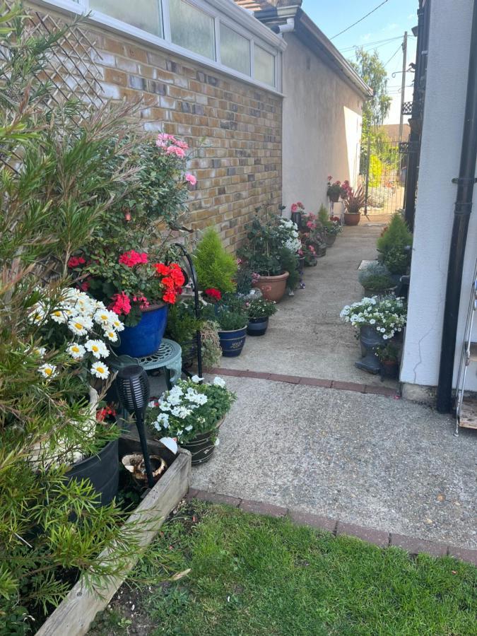 Southend Airport Bed & Breakfast Rochford Εξωτερικό φωτογραφία
